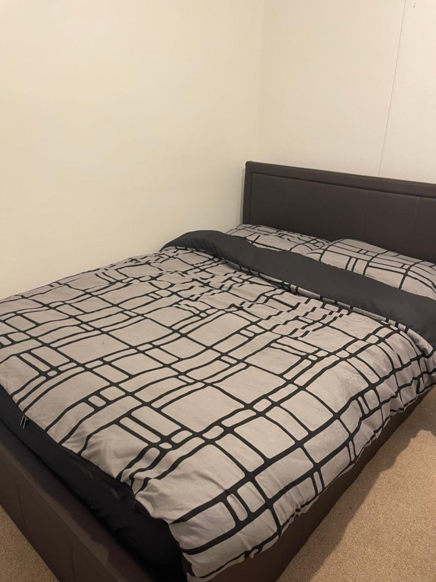Homestay Park - 2 Minutes Walk To Hospital Stoke-on-Trent